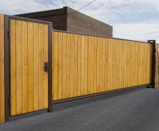 Деревянные ворота в Нарткале